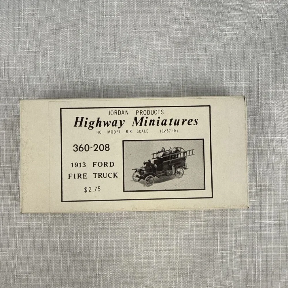 Highway Minatures 1:87 1913 Ford FIre Truck #208